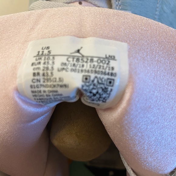 Air Jordon 7 Retro SE shoes lightly used - Picture 9 of 10